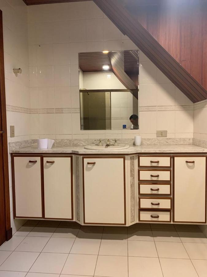 Apartamento Duplex De Alto Padrao A 5 Min Do Baden Baden